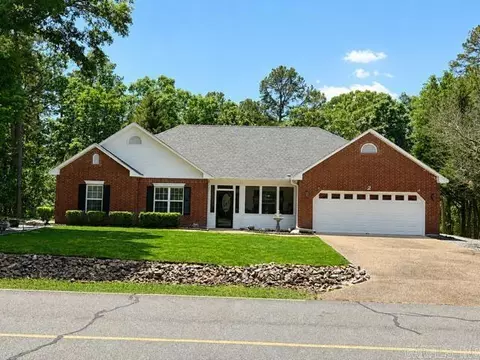 2 Coronado Dr, Hot Springs Village, AR 71909
