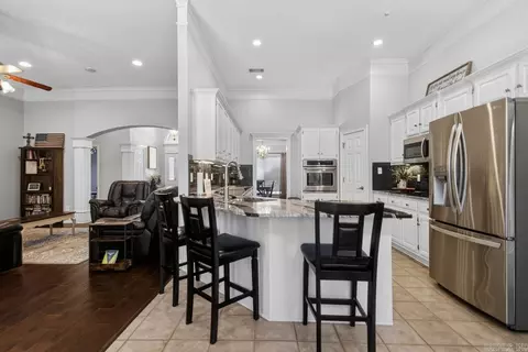 Kitchen - 1425 River Pointe Ct, Benton, AR 72019 photo 1 of 4