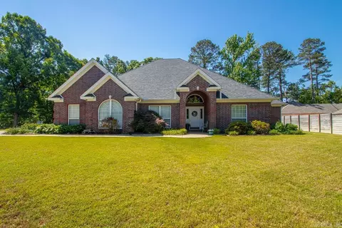1425 River Pointe Ct, Benton, AR 72019