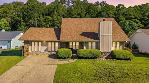 19 Hightrail Dr, Maumelle, AR 72113