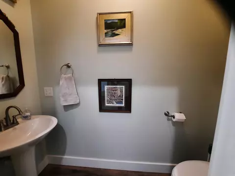 Bath - 503 Harding, Mountain View, AR 72560 photo 1 of 8