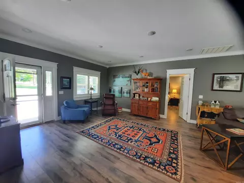 Entry Way - 503 Harding, Mountain View, AR 72560 photo 1 of 2