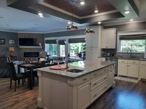Kitchen - 503 Harding, Mountain View, AR 72560 photo 8 of 8