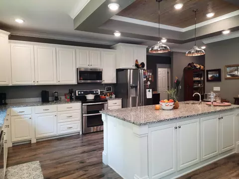 Kitchen - 503 Harding, Mountain View, AR 72560 photo 3 of 7
