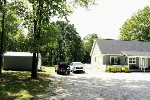 Exterior - 503 Harding, Mountain View, AR 72560 photo 2 of 15