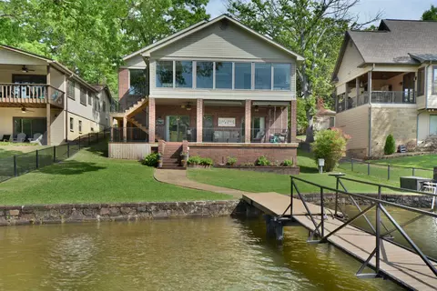210 Edgewater Cir, Hot Springs, AR 71913