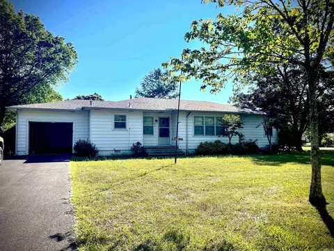 312 E Searcy St, Kensett, AR 72082