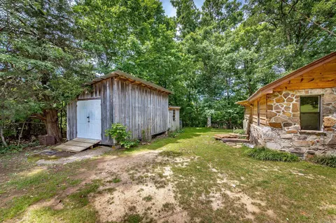 Exterior - 3275 Old Highway 27, Marshall, AR 72650 photo 7 of 13