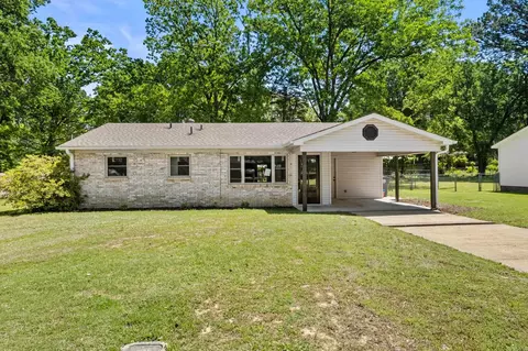 1002 N Holly, Searcy, AR 72143