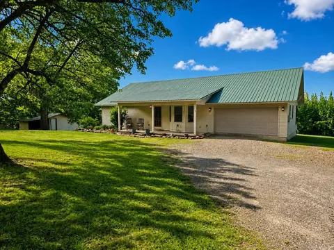 719 Oakvale Rd, Shirley, AR 72153