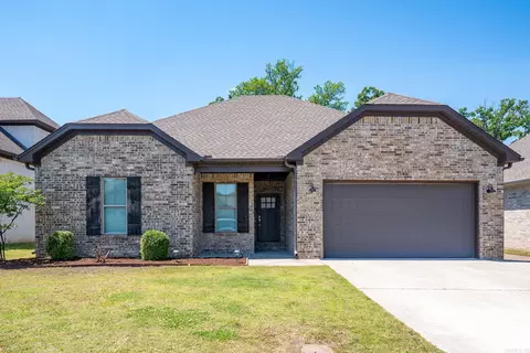 1545 Blue Lucerne Dr, Conway, AR 72034