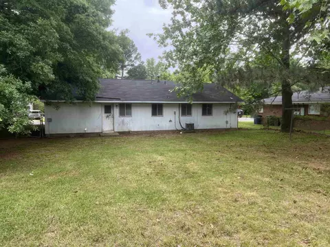 Exterior - 2210 Broadview Ave, Conway, AR 72034 photo 3 of 3