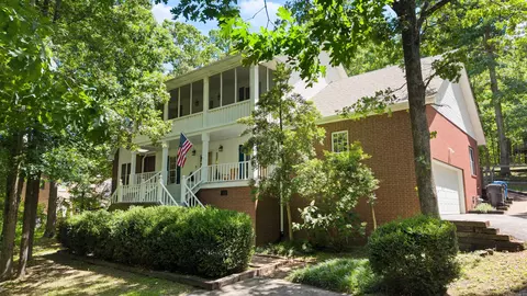 5210 Koala Dr, Jonesboro, AR 72404