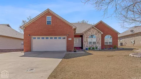 4013 Cypress Glenn Cv, Jonesboro, AR 72401