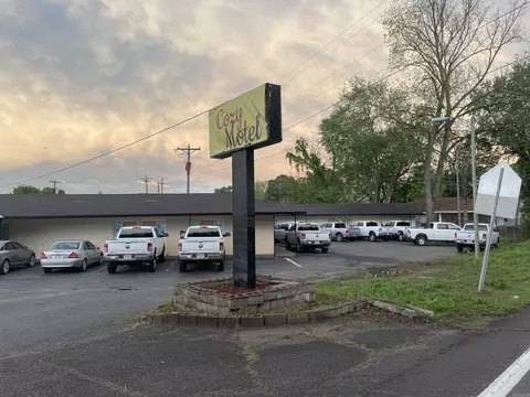 424 Highway 65 B, Clinton, AR 72031