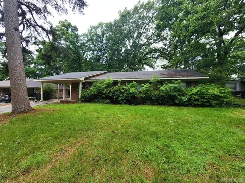 104 Hiawatha Dr, Little Rock, AR 72205