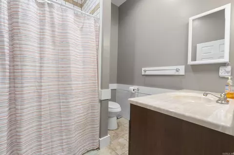 Bath - 513 Joseph Dr, Alexander, AR 72002 photo 1 of 4