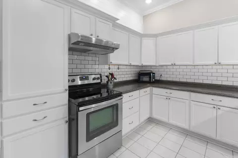 Kitchen - 513 Joseph Dr, Alexander, AR 72002 photo 3 of 4