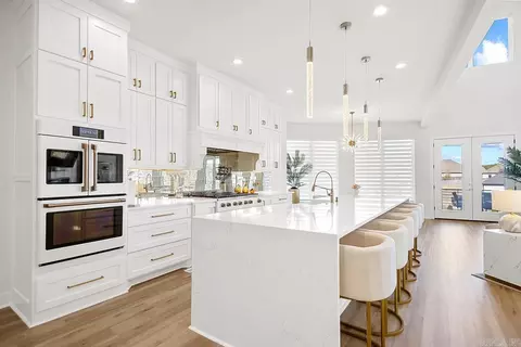 Kitchen - 6560 Westminster, Benton, AR 72019 photo 3 of 5