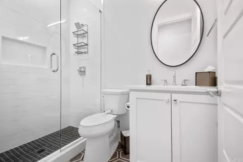 Bath - 6560 Westminster, Benton, AR 72019 photo 4 of 7