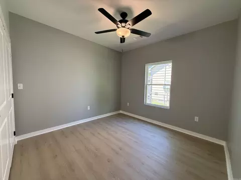 Bedroom - 717 Burton St, Benton, AR 72015 photo 3 of 4