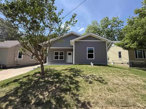Exterior - 717 Burton St, Benton, AR 72015 photo 3 of 6