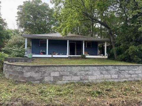 206 W Sugarloaf St, Heber Springs, AR 72543