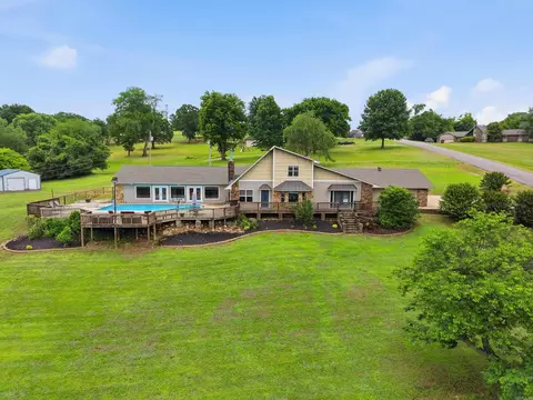 1100 Carruthers Dr, Morrilton, AR 72110