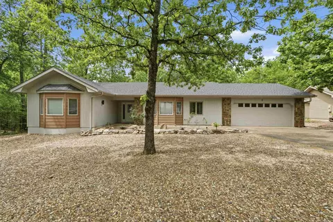 9 Huesca Ln, Hot Springs Village, AR 71909