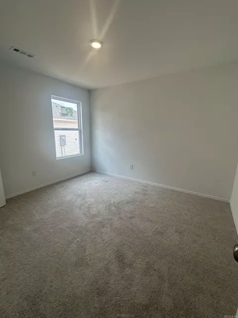 Bedroom - 8065 Chesapeake Trl, Bauxite, AR 72011 photo 3 of 4