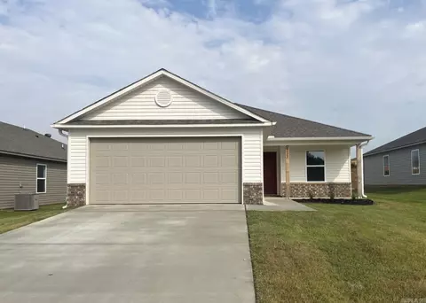 8032 Chesapeake Trl, Bauxite, AR 72011