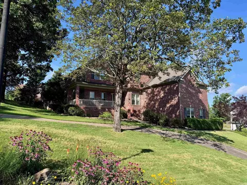 37 Saratoga Dr, Little Rock, AR 72223