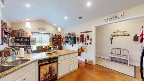 Entry Way - 1875 Pecan Creek Dr, Conway, AR 72034 photo 3 of 5