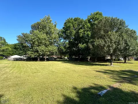 Exterior - 108 N Pecan, Tuckerman, AR 72473 photo 7 of 8
