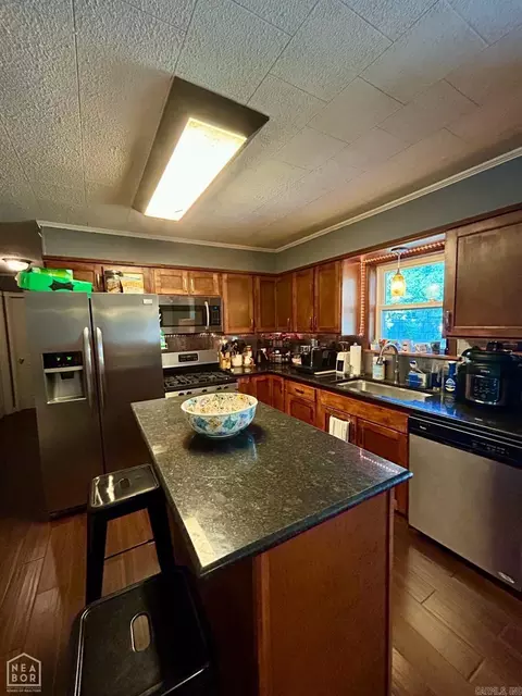 Kitchen - 108 N Pecan, Tuckerman, AR 72473 photo 2 of 3