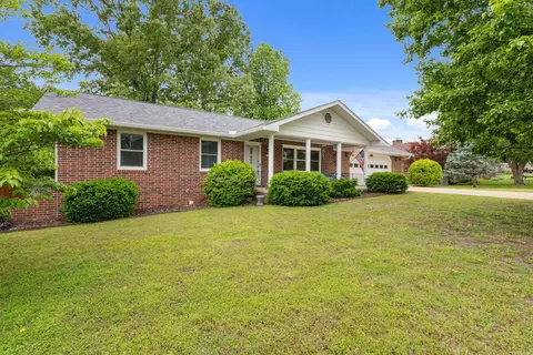 1919 Ivy Ln, Mountain Home, AR 72653