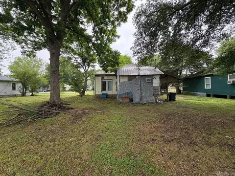 Exterior - 217 Oak St, Trumann, AR 72472 photo 14 of 22