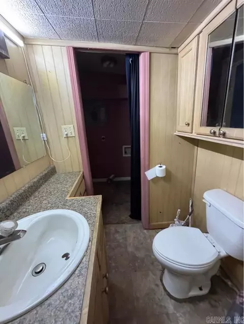 Bath - 217 Oak St, Trumann, AR 72472 photo 2 of 2