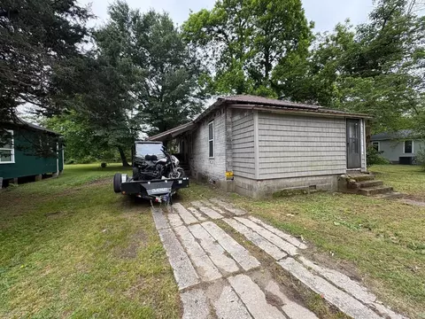 Exterior - 217 Oak St, Trumann, AR 72472 photo 1 of 22