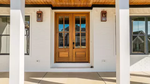 Entry Way - 1670 Dolphin Dr, Conway, AR 72034 photo 1 of 4