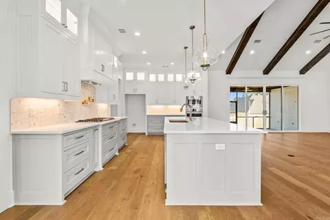 Kitchen - 1670 Dolphin Dr, Conway, AR 72034 photo 1 of 2