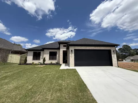 3912 Spencer Crossing Dr, Benton, AR 72019
