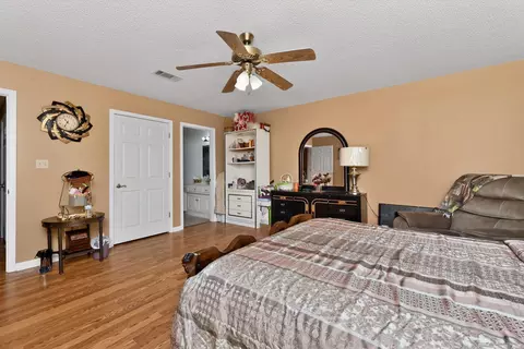 Bedroom - 30 Summerset Pl, Pine Bluff, AR 71603 photo 1 of 4