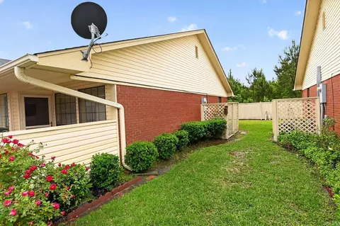 Exterior - 30 Summerset Pl, Pine Bluff, AR 71603 photo 3 of 6