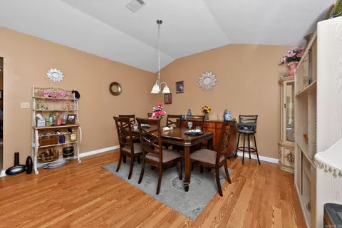 Dining - 30 Summerset Pl, Pine Bluff, AR 71603 photo 1 of 3