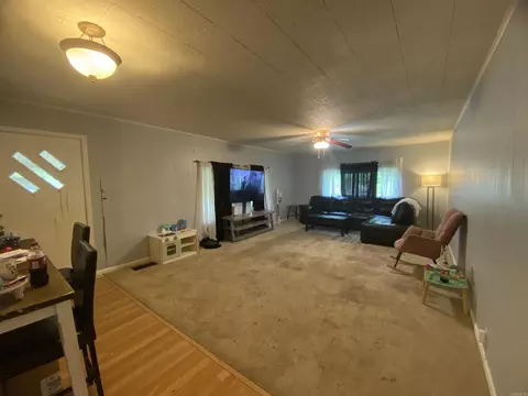 Living - 164 E Main St, Calion, AR 71724 photo 1 of 2