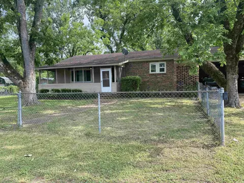 164 E Main St, Calion, AR 71724