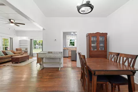 Dining - 211 NE Third St, Bryant, AR 72022 photo 2 of 3