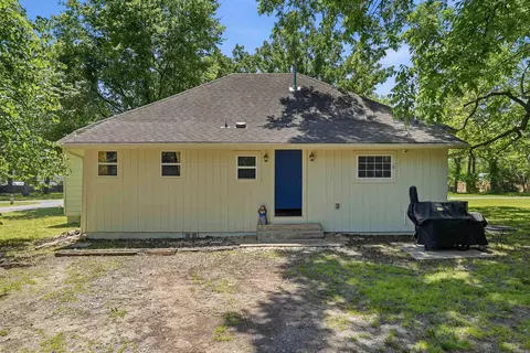 Exterior - 211 NE Third St, Bryant, AR 72022 photo 3 of 8