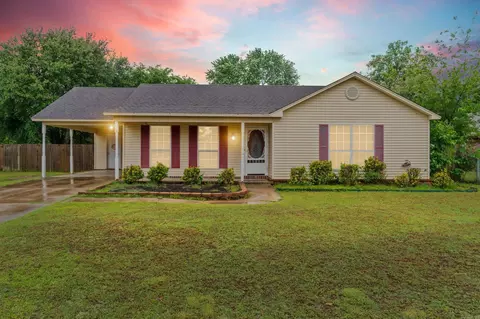 31 Hartwell Cir, Searcy, AR 72143